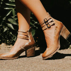 Vanessa™ | Vintage Pumps