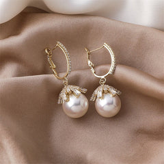 Malia™ | Pearl Earrings