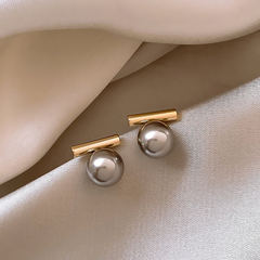 Aurora™ | Elegant Dark Pearl Earrings in Gold