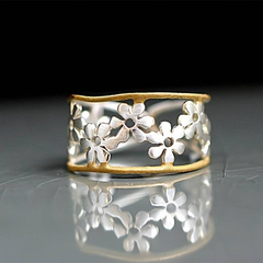 Daisy™ | Irregular Hollow Ring